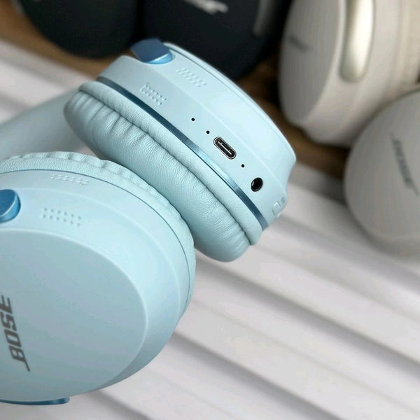Quiet Comfort Ultra Headphones – BT Earphone, Over Ear Headphones With Built-In Mic - Upto 8 Hours Playtime, Heavy Sound And Bass Quality, Perfect For Everyday Use