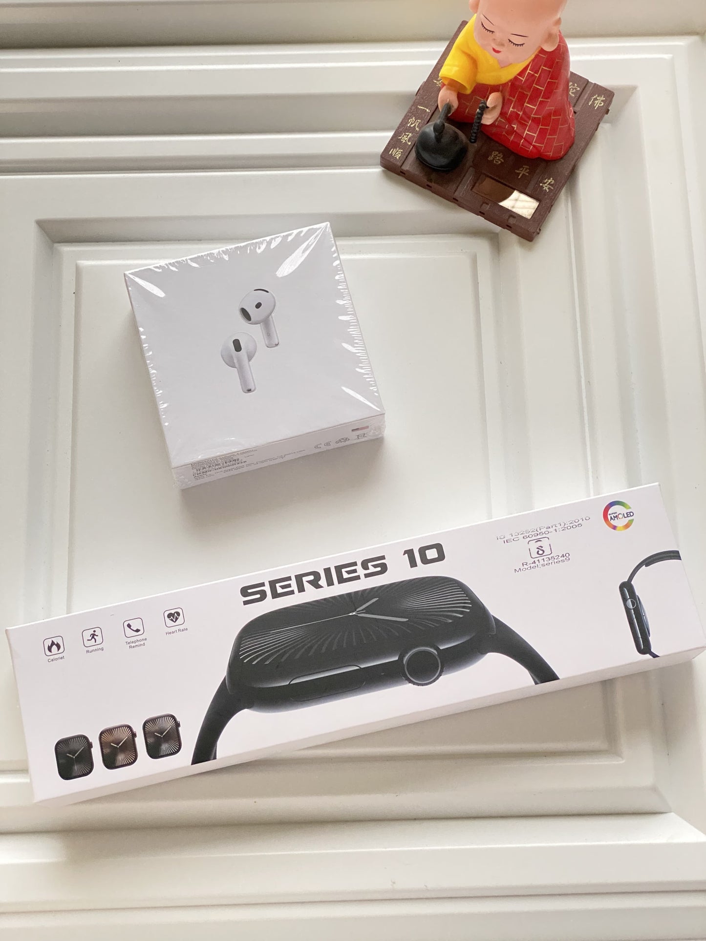 Most Trending 3-in-1 Combo of series10 smartwatch + air pro4 + metal clip chain belt