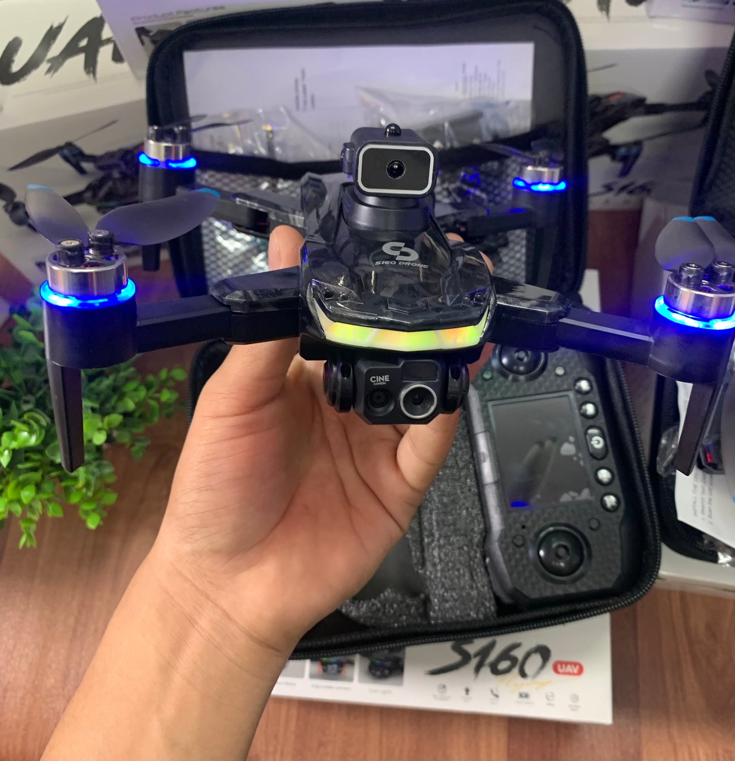 S160 UAV Display Remote Drone With Dual Battery