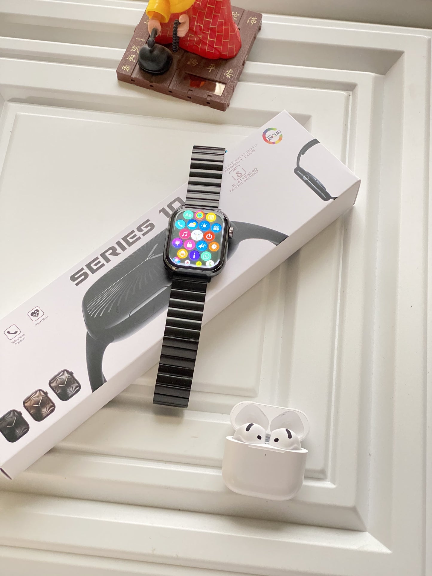 Most Trending 3-in-1 Combo of series10 smartwatch + air pro4 + metal clip chain belt