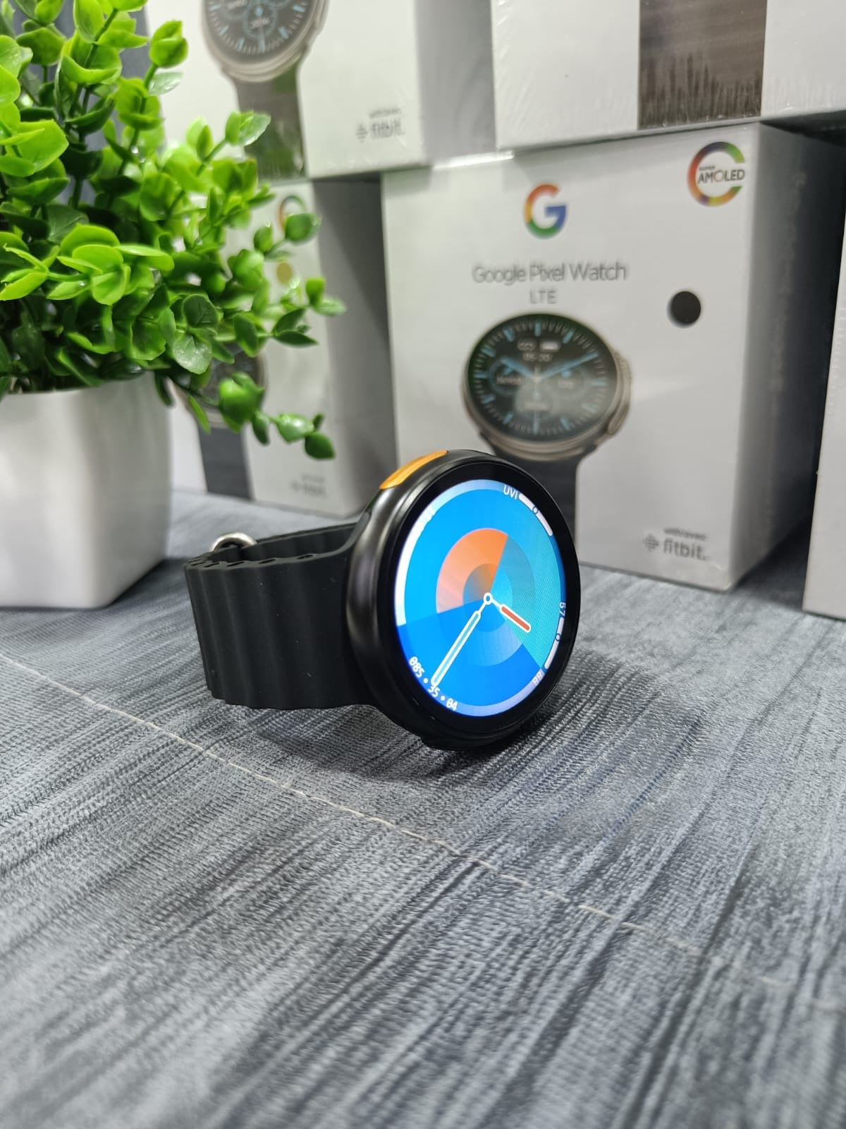 Super Amoled Display Smartwatch