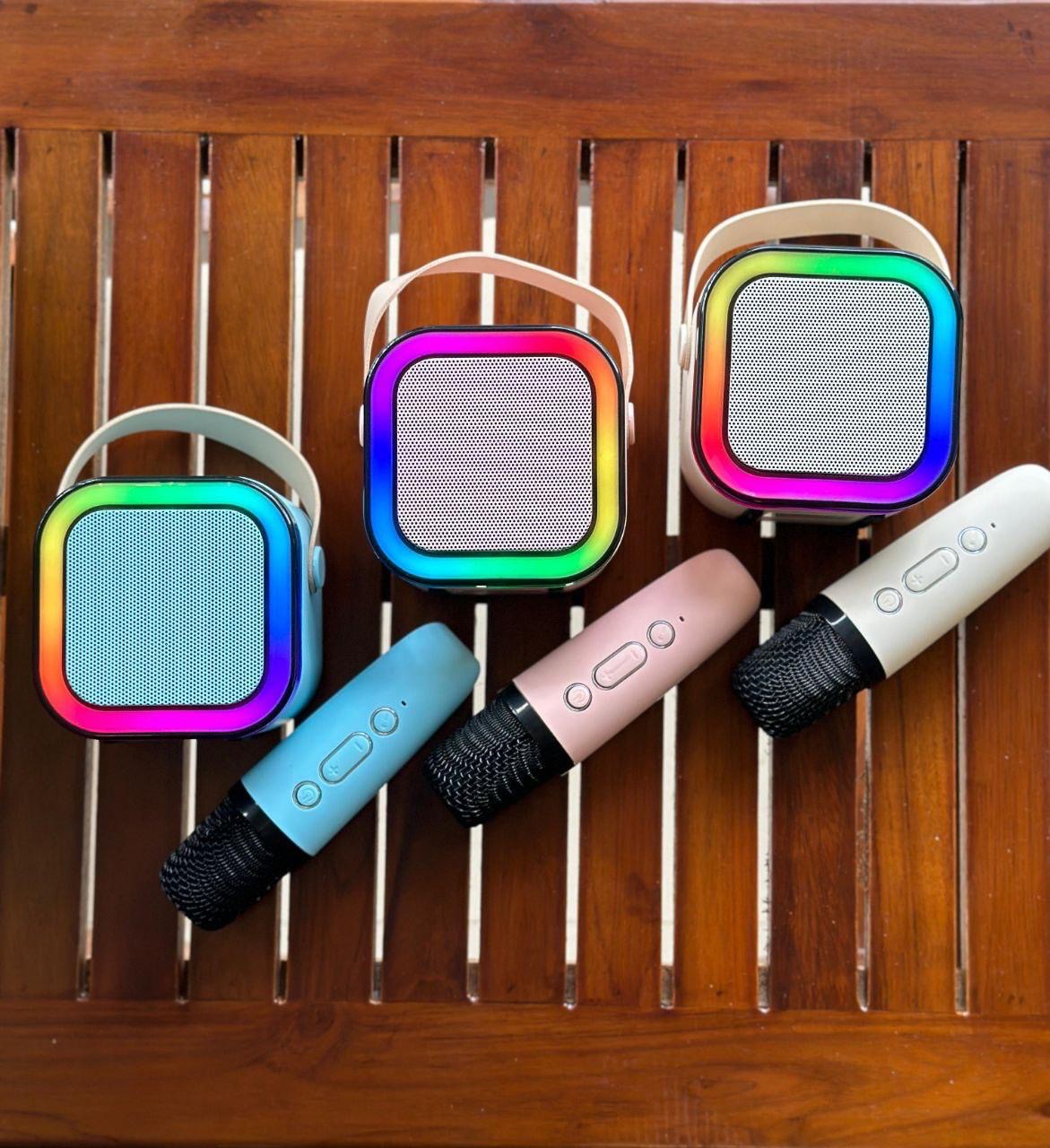 Retro Walkman Speaker With Mic