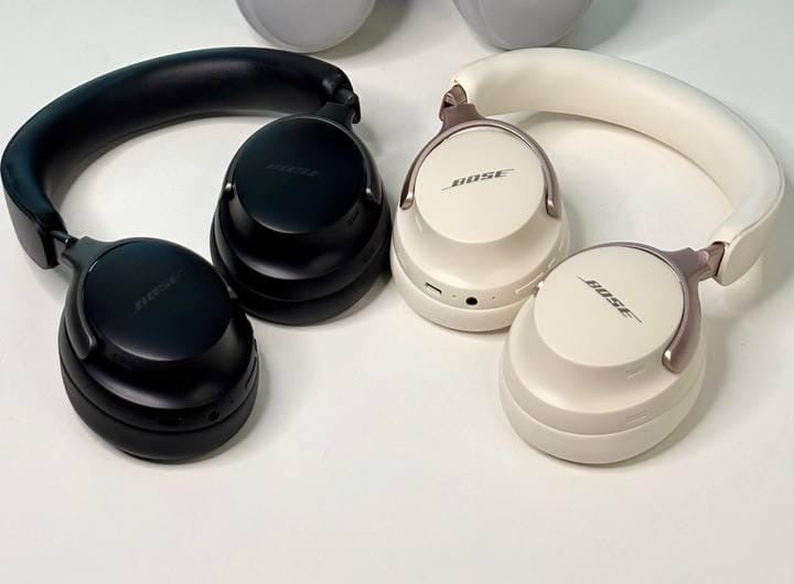 Bⓞse Qc Ultra ANC Headphone with Case