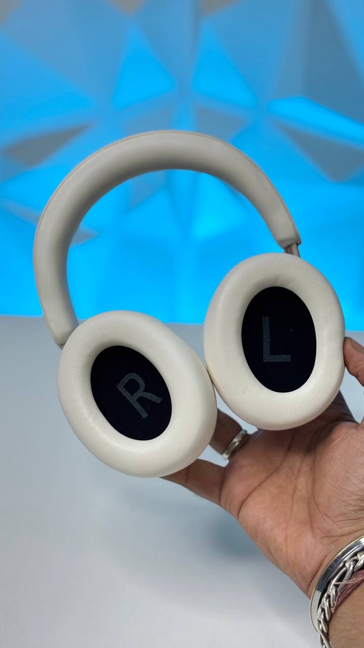 Bⓞse Qc Ultra ANC Headphone with Case