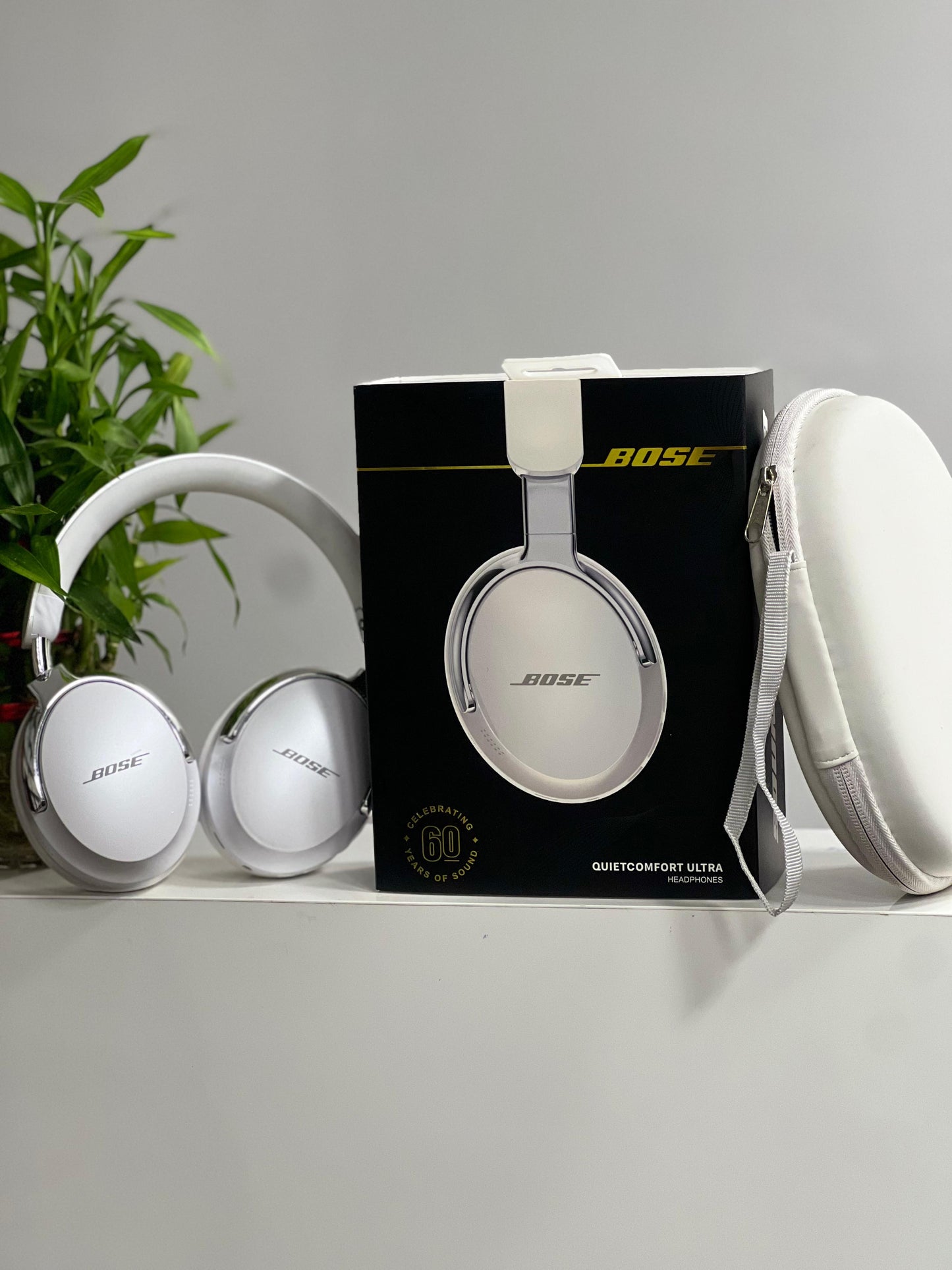 Bⓞse Qc65 ANC Headphone With Case