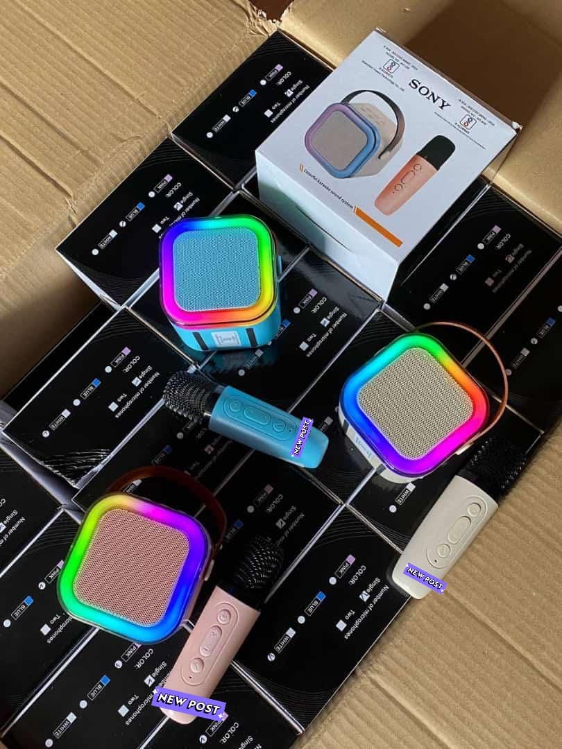 Retro Walkman Speaker With Mic